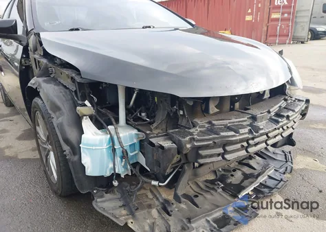 2015 Toyota Camry Se z USA, uszkodzony, nr VIN 4T1BF1FK6FU981325